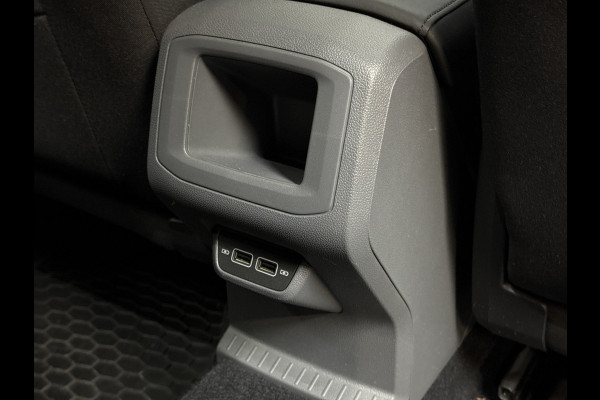 Volkswagen T-Cross 1.0 TSI Style 115pk DSG | Carplay | 18" | Camera | Digitaal cockpit | ACC | Dode hoek | 100% Volkswagen dealer onderhouden!