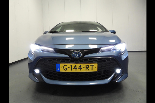 Toyota Corolla Touring Sports 2.0 Hybrid Dynamic NAVI/CAMERA/CLIMA/17"LMV!
