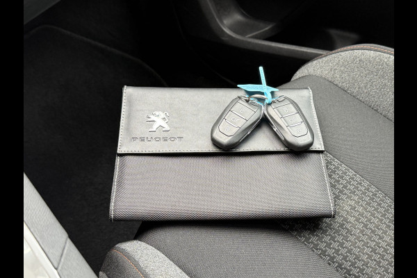 Peugeot 5008 BWJ 2022 | 1.2T 131PK Pack Bus | CAMERA A | CLIMA | NAVI | CRUISE | PDC 2X | CARPLAY | LMV |