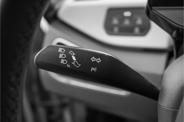 Volkswagen ID.3 Pro 58 kWh Stuur & Stoelverw ACC CarPlay