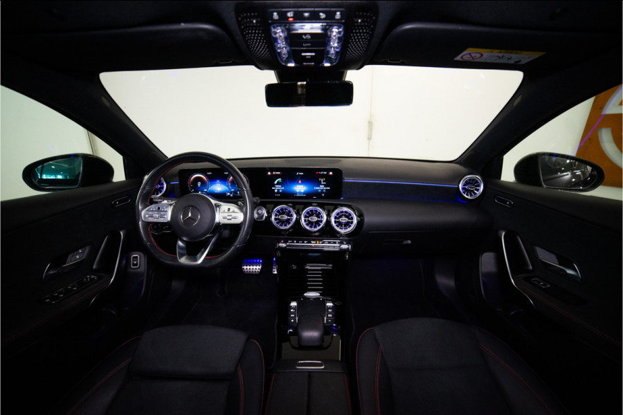 Mercedes-Benz A-Klasse 250 e AMG 218PK | Pano | Sfeer | LED | Stoelverw. | Keyless | 12 MND Garantie