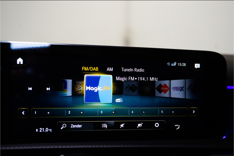 Mercedes-Benz A-Klasse 250 e AMG 218PK | Pano | Sfeer | LED | Stoelverw. | Keyless | 12 MND Garantie