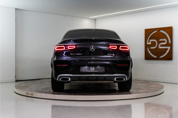 Mercedes-Benz GLC Coupé 300e 4MATIC Premium+ 320PK | Pano | Burmester | Sfeer | Carplay | Keyless | 12 MND Garantie