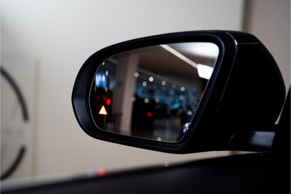 Mercedes-Benz GLC Coupé 300e 4MATIC Premium+ 320PK | Pano | Burmester | Sfeer | Carplay | Keyless | 12 MND Garantie