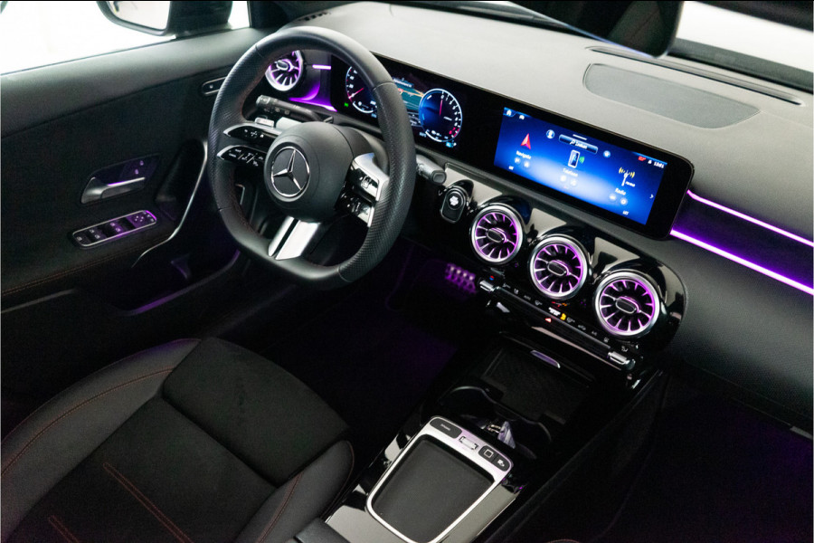 Mercedes-Benz A-Klasse 250 e Premium AMG Facelift 218PK | Pano | Keyless | Sfeer | Night | Fabrieksgarantie