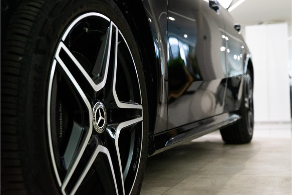 Mercedes-Benz A-Klasse 250 e Premium AMG Facelift 218PK | Pano | Keyless | Sfeer | Night | Fabrieksgarantie