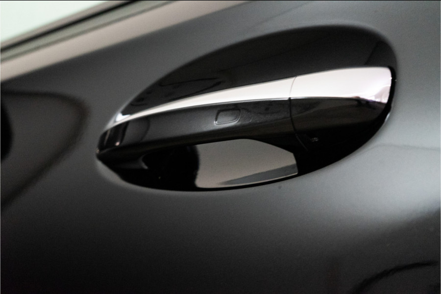 Mercedes-Benz A-Klasse 250 e Premium AMG Facelift 218PK | Pano | Keyless | Sfeer | Night | Fabrieksgarantie