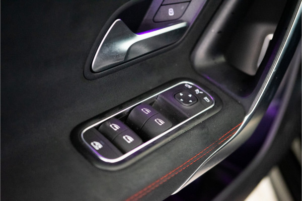 Mercedes-Benz A-Klasse 250 e Premium AMG Facelift 218PK | Pano | Keyless | Sfeer | Night | Fabrieksgarantie