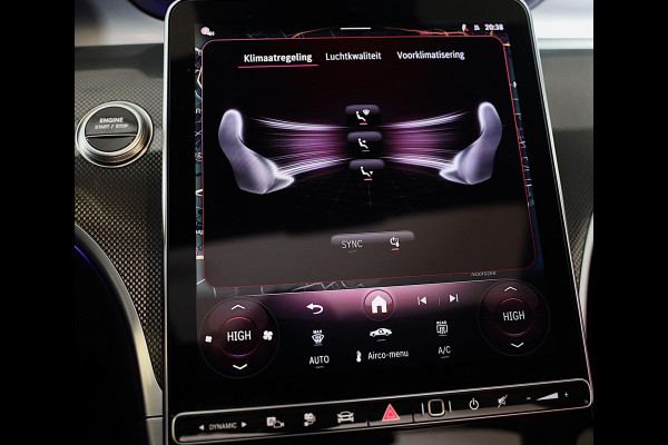 Mercedes-Benz CLE Coupé 300 e AMG 53 Look / Massage / Burmester / Head Up / 360 Camera / Acc / Elek Stoelen / Open Pano / 19 Inch