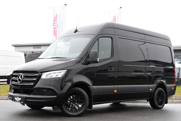 Mercedes-Benz Sprinter 319 V6 3.0 CDI L2H2 Black Edition 360 Camera, Cruise, Carplay, 10,5'' Mbux, LED, Trekhaak, Stoelverwarming, Standkachel, NAVI, Leder, Uniek!