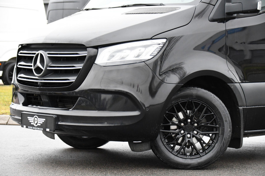 Mercedes-Benz Sprinter 319 V6 3.0 CDI L2H2 Black Edition 360 Camera, Cruise, Carplay, 10,5'' Mbux, LED, Trekhaak, Stoelverwarming, Standkachel, NAVI, Leder, Uniek!