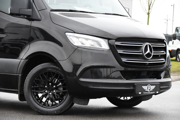 Mercedes-Benz Sprinter 319 V6 3.0 CDI L2H2 Black Edition 360 Camera, Cruise, Carplay, 10,5'' Mbux, LED, Trekhaak, Stoelverwarming, Standkachel, NAVI, Leder, Uniek!