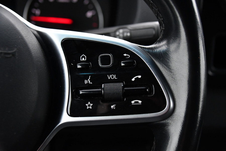 Mercedes-Benz Sprinter 319 V6 3.0 CDI L2H2 Black Edition 360 Camera, Cruise, Carplay, 10,5'' Mbux, LED, Trekhaak, Stoelverwarming, Standkachel, NAVI, Leder, Uniek!