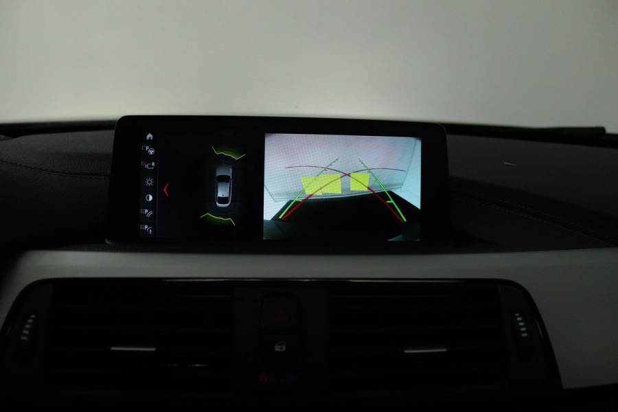 BMW 4 Serie Gran Coupé 440i High Executive Edition (PANORAMADAK, STOELVERWARMING, CAMERA, ELEKTR STOELEN, DEALER ONDERHOUDEN)