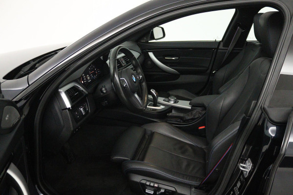 BMW 4 Serie Gran Coupé 440i High Executive Edition (PANORAMADAK, STOELVERWARMING, CAMERA, ELEKTR STOELEN, DEALER ONDERHOUDEN)