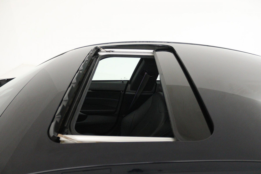 BMW 4 Serie Gran Coupé 440i High Executive Edition (PANORAMADAK, STOELVERWARMING, CAMERA, ELEKTR STOELEN, DEALER ONDERHOUDEN)