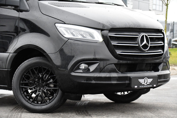 Mercedes-Benz Sprinter 317 1.9 CDI L2 Pro Black Edition FACE LIFT! Camera, Cruise, Carplay, 3500kg Trekhaak, 10,5'' Mbux, LED, Dodehoek, Virtual, Uniek!