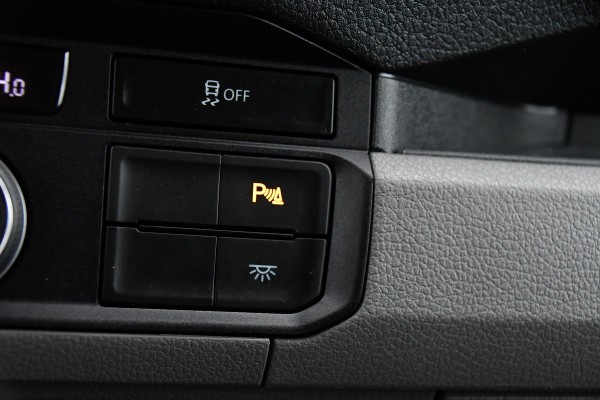 MAN TGE 2.0 L3H2 PB Edition Adaptieve Cruise, Camera, Carplay, LED, 2 x Schuifdeur, Trekhaak, multimedia, 140pk, Automaat, Uniek!