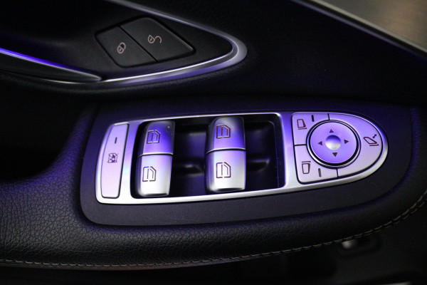 Mercedes-Benz C-Klasse Estate 300 Premium Plus Pack (PANORAMADAK, DIGITALE COCKPIT, SFEERVERLICHTING, CRUISE ADAPTIEF, CAMERA)