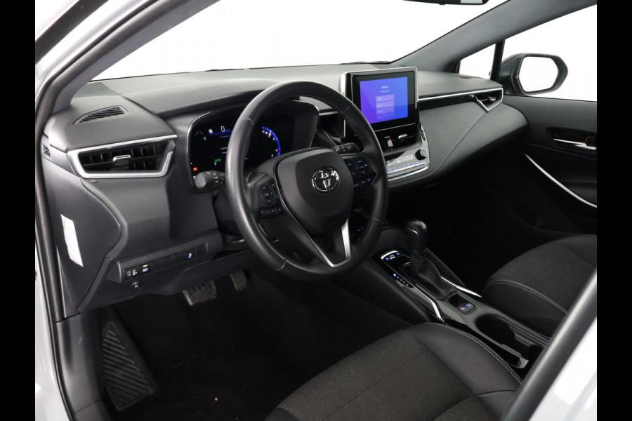 Toyota Corolla Touring Sports 1.8 HYBRIDE BUSINESS PLUS 1e EIG GARANTIE 2033 BI-TONE. TREKHAAK.HALF LEDER. PARKEERSENSOREN . NAVIGATIE .APPLE/ANDROID