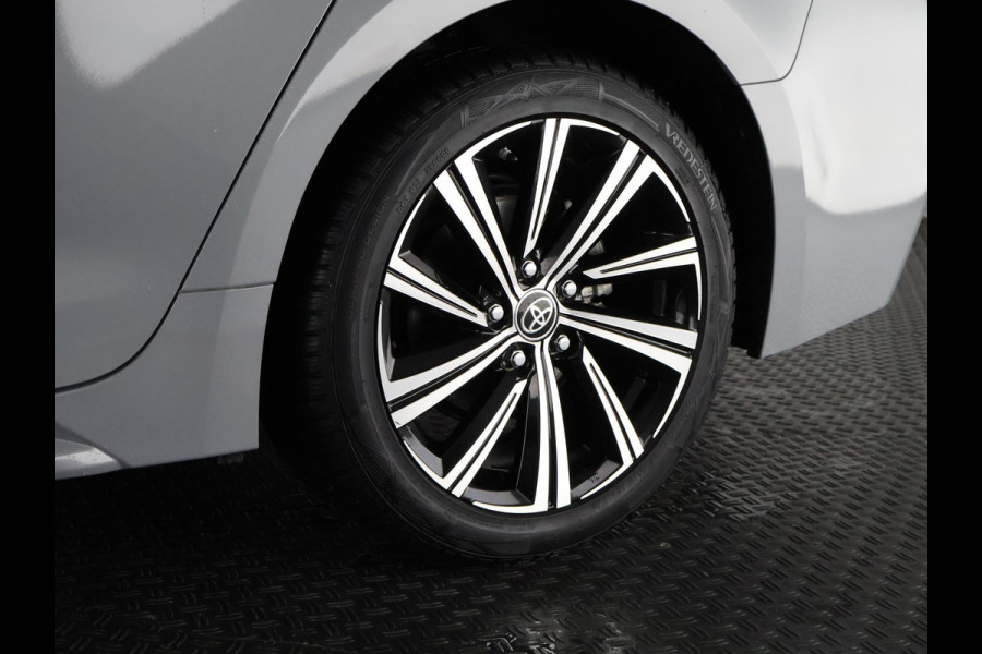 Toyota Corolla Touring Sports 1.8 HYBRIDE BUSINESS PLUS 1e EIG GARANTIE 2033 BI-TONE. TREKHAAK.HALF LEDER. PARKEERSENSOREN . NAVIGATIE .APPLE/ANDROID