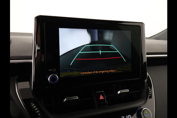 Toyota Corolla Touring Sports 1.8 HYBRIDE BUSINESS PLUS 1e EIG GARANTIE 2033 BI-TONE. TREKHAAK.HALF LEDER. PARKEERSENSOREN . NAVIGATIE .APPLE/ANDROID