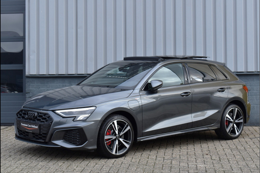 Audi A3 Sportback 45 TFSI e S-Line 245 Pk Pano Navi ACC RS-Stoel Full Led PDC 18 Inch