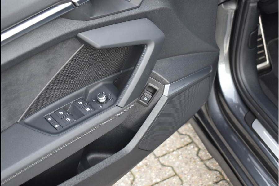 Audi A3 Sportback 45 TFSI e S-Line 245 Pk Pano Navi ACC RS-Stoel Full Led PDC 18 Inch