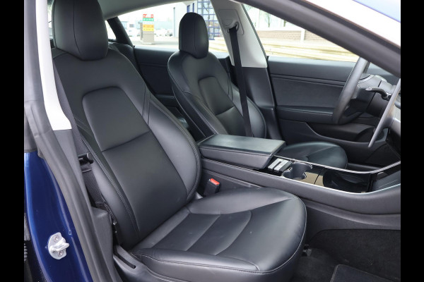Tesla Model 3 60 kWh RWD *BTW* + AFN. TREKHAAK | LEDER | AUTOPILOT | PANORAMA | 3 CAMERA'S