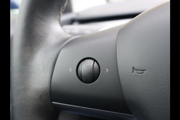 Tesla Model 3 60 kWh RWD *BTW* + AFN. TREKHAAK | LEDER | AUTOPILOT | PANORAMA | 3 CAMERA'S