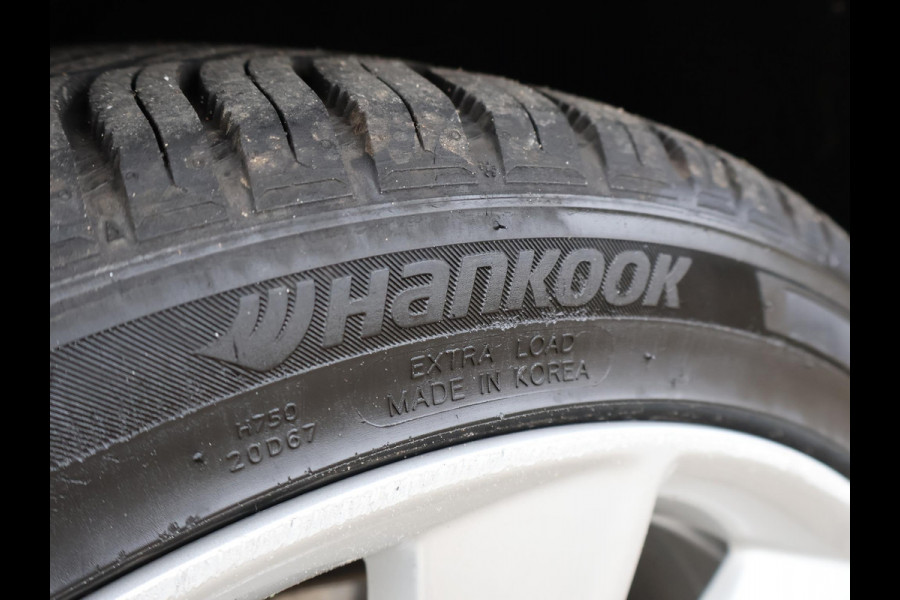 Tesla Model 3 60 kWh RWD *BTW* + AFN. TREKHAAK | LEDER | AUTOPILOT | PANORAMA | 3 CAMERA'S