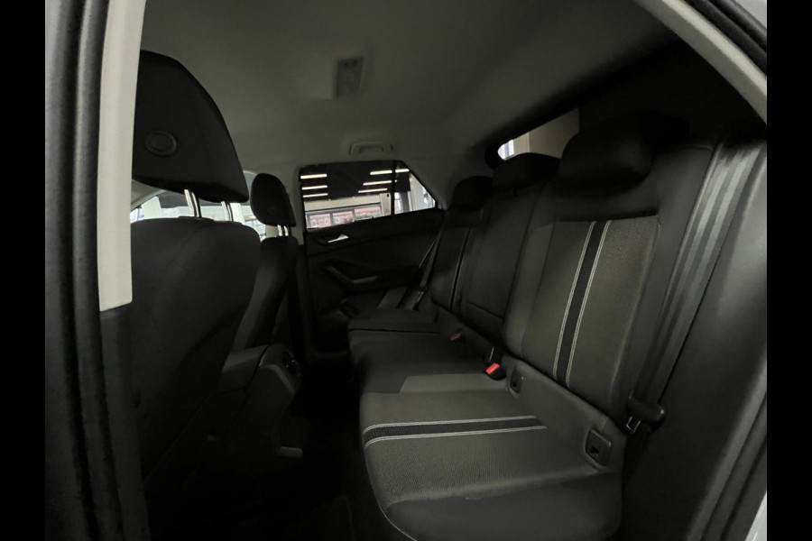 Volkswagen T-Roc 1.0 TSI | PDC | Side assist | Carplay |LED|