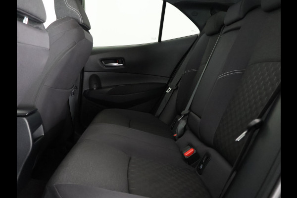 Toyota Corolla HYBRID 140 BUSINESS BLACK ED. GARANTIE 5-2035* 15.000 KM!!! STOEL -EN STUURVERWARMNG . CAMERA . KEYLESS START/STOP . APPLE CARPLAY & ANDROID AUTO