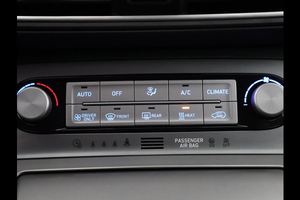 Hyundai Kona PREMIUM EV 64 KWH 1e EIG ACCU 92% GARANTIE 10-2030 BEREIK 466 KM ! LEDER. STUUR/STOEL VERWARMING.DODE HOEK DETECTIE