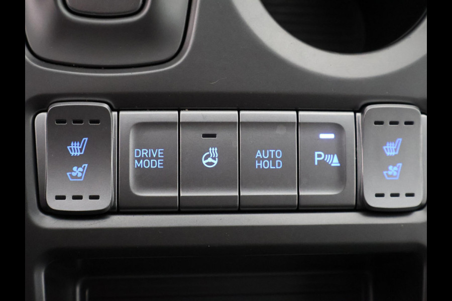 Hyundai Kona PREMIUM EV 64 KWH 1e EIG ACCU 92% GARANTIE 10-2030 BEREIK 466 KM ! LEDER. STUUR/STOEL VERWARMING.DODE HOEK DETECTIE
