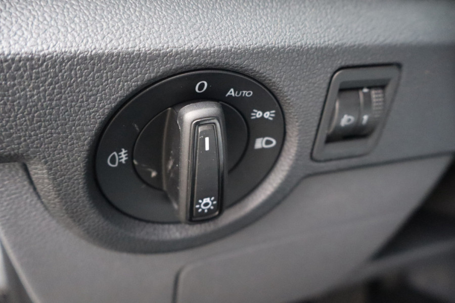 Volkswagen T-Cross 1.0 TSI Life Business Automaat 110Pk / Navi Carplay / Camera / Climate / Cruise / 16".