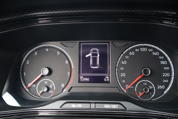 Volkswagen T-Cross 1.0 TSI Life Business Automaat 110Pk / Navi Carplay / Camera / Climate / Cruise / 16".