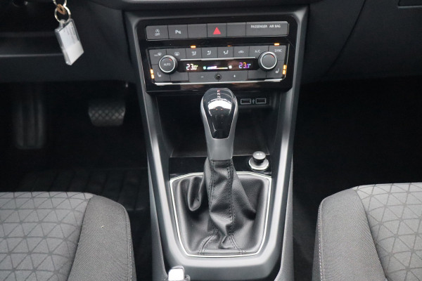 Volkswagen T-Cross 1.0 TSI Life Business Automaat 110Pk / Navi Carplay / Camera / Climate / Cruise / 16".