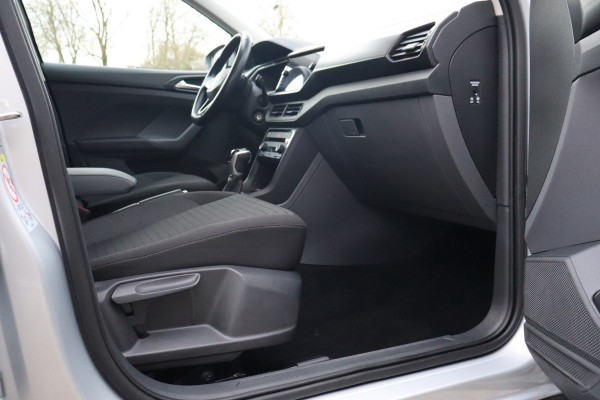 Volkswagen T-Cross 1.0 TSI Life Business Automaat 110Pk / Navi Carplay / Camera / Climate / Cruise / 16".