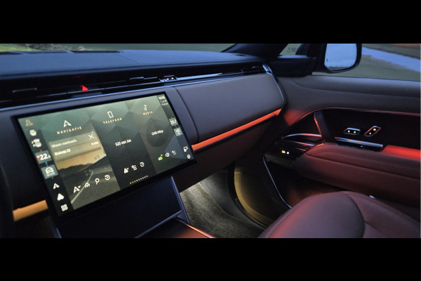 Land Rover Range Rover 3.0 P550e HSE PHEV * HEAD-UP * 22 INCH * 80 KM ACCU RANGE. !!