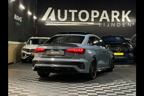 Audi RS3 Limousine 2.5 TFSI RS 3 quattro|PANO|MASSAGE|B&O|ACC|MEMORY|CARPLAY|DEALER ONDERHOUDEN|KEMORA GREY|400PK|BOMVOL!