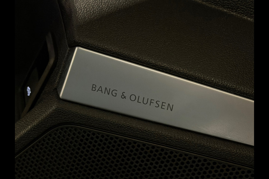 Audi RS3 Limousine 2.5 TFSI RS 3 quattro|PANO|MASSAGE|B&O|ACC|MEMORY|CARPLAY|DEALER ONDERHOUDEN|KEMORA GREY|400PK|BOMVOL!