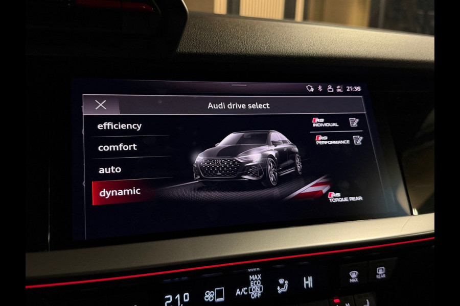 Audi RS3 Limousine 2.5 TFSI RS 3 quattro|PANO|MASSAGE|B&O|ACC|MEMORY|CARPLAY|DEALER ONDERHOUDEN|KEMORA GREY|400PK|BOMVOL!