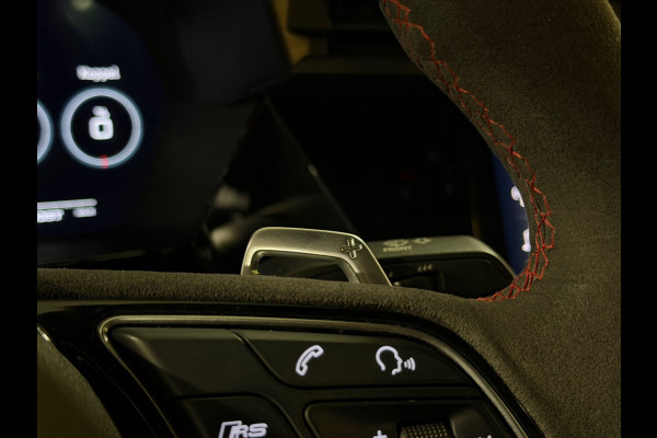 Audi RS3 Limousine 2.5 TFSI RS 3 quattro|PANO|MASSAGE|B&O|ACC|MEMORY|CARPLAY|DEALER ONDERHOUDEN|KEMORA GREY|400PK|BOMVOL!