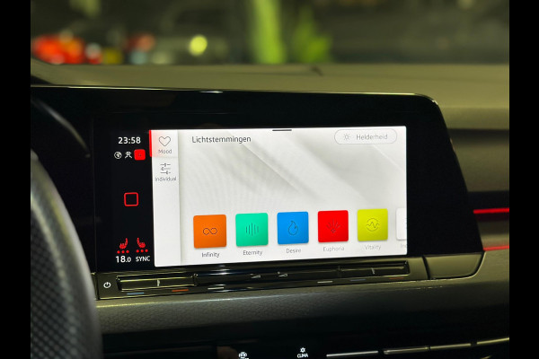 Volkswagen Golf 2.0 TSI GTI|PANO|HEAD UP|FULL OPTION