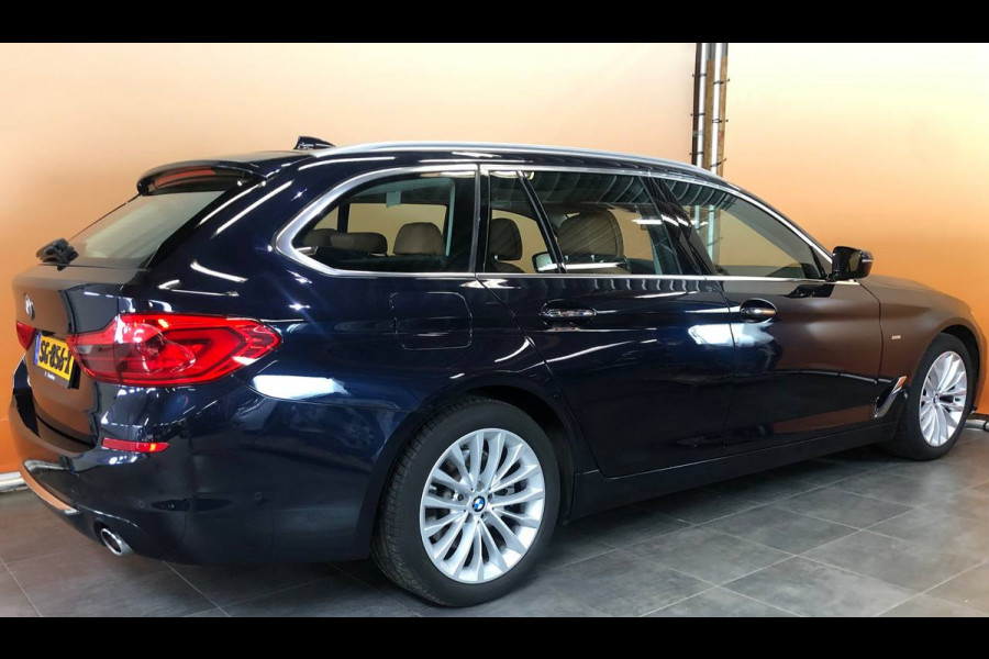 BMW 5 Serie Touring 520i High Executive sportint | panodak | camera | trekhaak | leer
