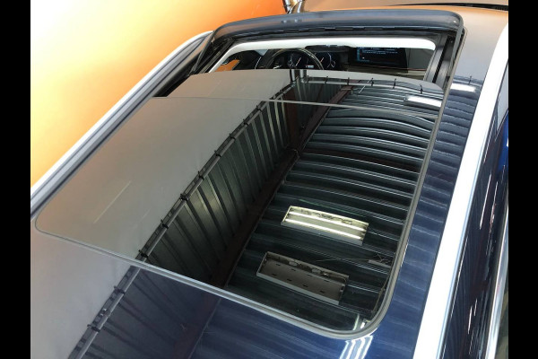 BMW 5 Serie Touring 520i High Executive sportint | panodak | camera | trekhaak | leer