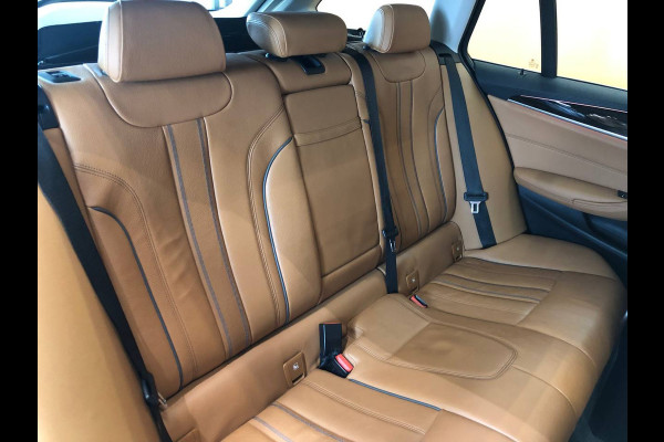 BMW 5 Serie Touring 520i High Executive sportint | panodak | camera | trekhaak | leer
