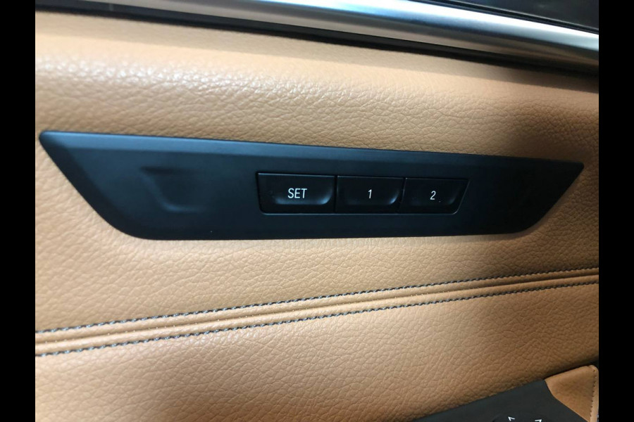 BMW 5 Serie Touring 520i High Executive sportint | panodak | camera | trekhaak | leer