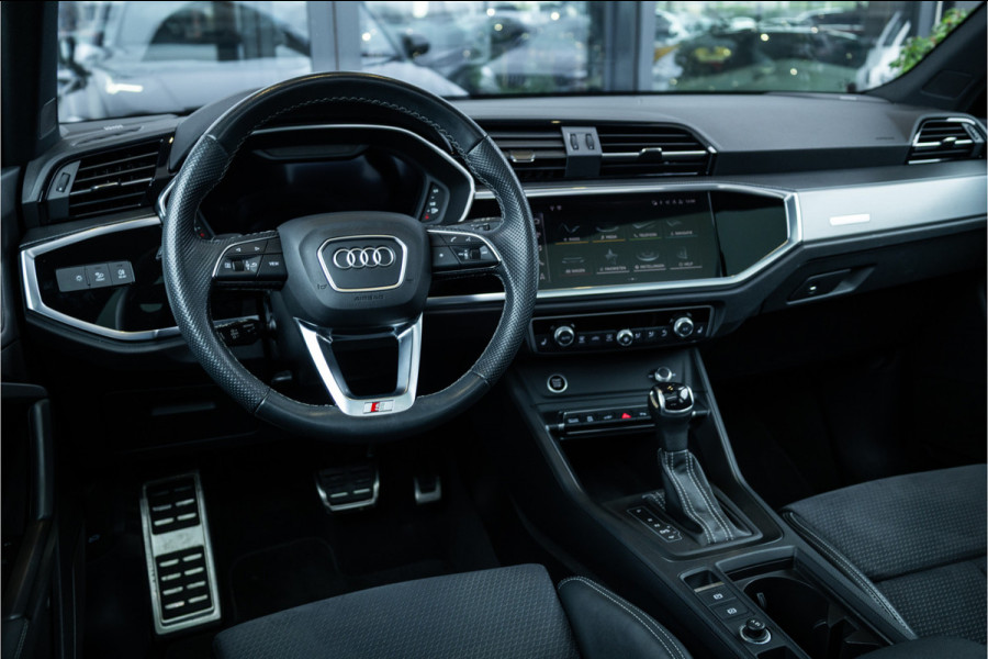 Audi Q3 45 TFSI e S edition - S Line | Panorama | Sonos | 360 Camera